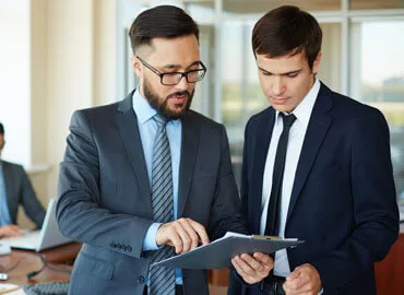 Provides expertise on legal matters and compliance. - 米兰体育APP